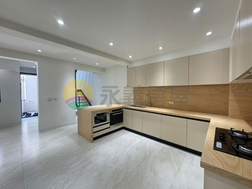 全棟翻新日系透天｜近國道1號｜預留充電樁｜高雄市楠梓區興盛街