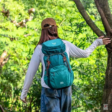👜 卿選好物 👜戶外徒步登山包女35升輕便大容量皮膚包超輕可摺疊雙肩包旅行揹包