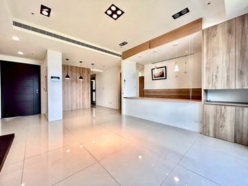 烏日富旺天藍高樓精裝3+1房平車視野戶｜台中市烏日區溪南路一段