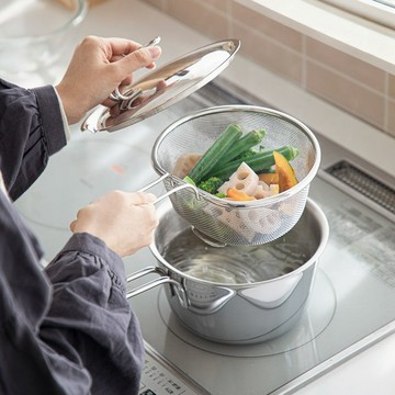 日本霜山 不鏽鋼三層鋼單柄湯鍋附濾網(2.4L)-18cm