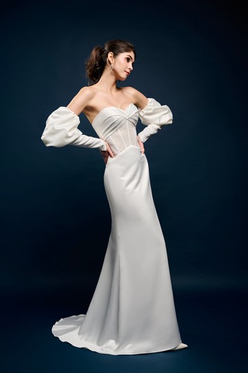 Aine 緞光古典輕禮服