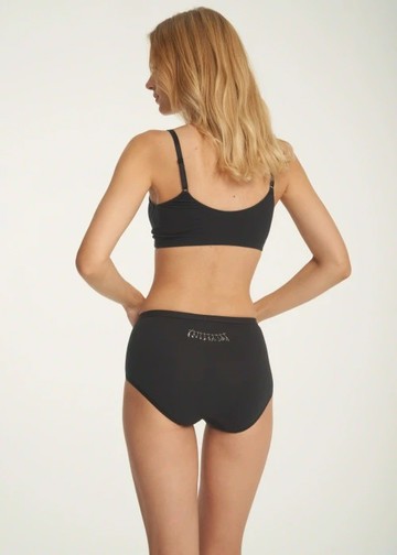 XXL 秋日午茶．高腰三角內褲(黑-乾燥花串)