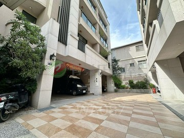 輕屋齡大地坪電梯雙車美墅＜房仲易紳＞｜台中市豐原區田心路二段二六七東巷