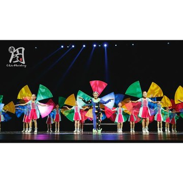 第九屆小荷風采《歡樂頌》兒童舞臺演出服裝幼兒合唱喜慶表演服裝