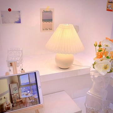 insvintage百褶復古臺燈陶瓷藤條底座床頭燈臥室溫馨