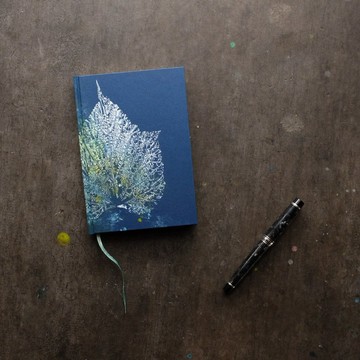 手作裝訂筆記本 A6 尺寸 山之足跡系列 山葡萄