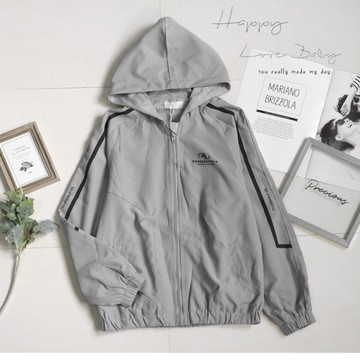 男大童 雙層率性拼接線條深灰連帽外套 秋冬童裝 風衣外套 大童外套 男童外套 連帽外套 秋冬外套