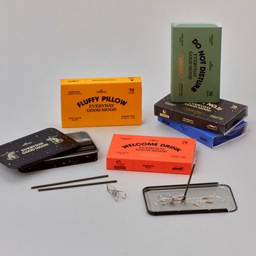 韓國 Collins 鐵盒線香經典款*1+限定款*1 - 果園土壤(黑)-蘋果派對(限定款)