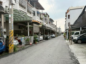 彰化花壇靜巷透天前院可停車｜彰化縣花壇鄉虎山街