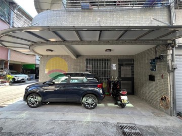 霧峰の角間大面寬可雙車可改孝親房美透天｜台中市霧峰區民生路