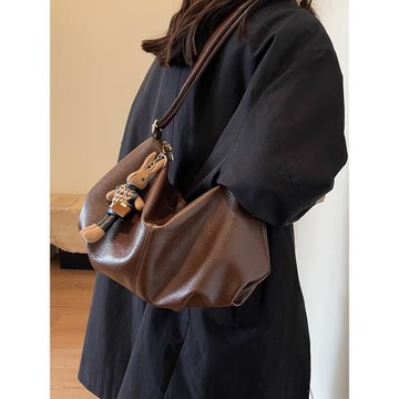 復古軟面大容量包包女2026新款春夏百搭爆款斜挎包時尚單肩通勤包