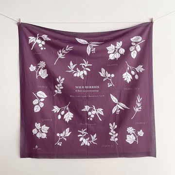 漫步植物園系列 / 萬用大方巾 - 野生莓果、香草植物 / 70x70cm