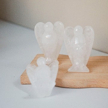 🤍 天然白水晶 天使造型 白水晶 手工打磨 守護能量雕像 靜心療癒 擺件 空間佈陣 擋煞轉運 開運配件 水晶擺飾 天使