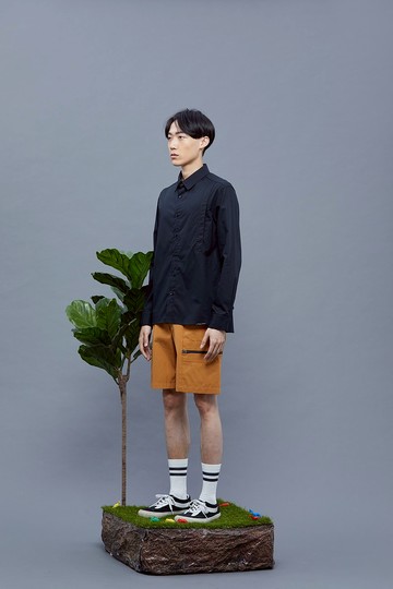 切角剪接長袖襯衫 - 黑