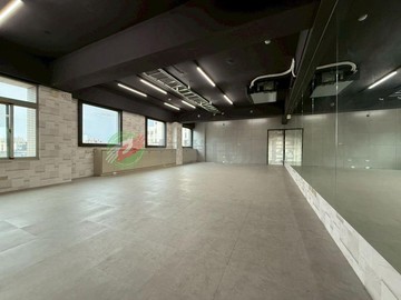 歡迎賞屋｜美厝小巢阿達市中心三角窗電梯店面｜桃園市中壢區中山路