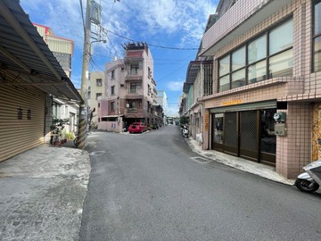 梓官臨路大地坪車庫透天｜屋況優採光通風佳｜高雄市梓官區嘉展路
