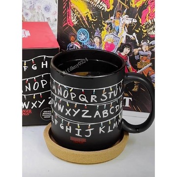 台灣出貨 怪奇物語字母馬克杯 怪奇物語變色陶瓷杯 溫變馬克杯 溫變水杯 辦公室水杯 整蠱辦公室水杯 同事聖誕節禮物 禮物