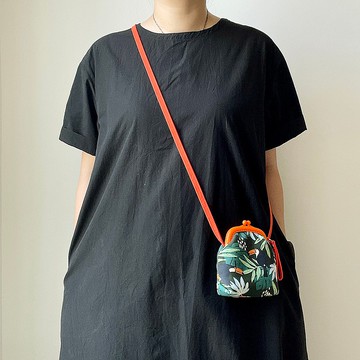 南美洲的巨嘴鳥/塑膠口金迷你斜揹包/頸揹零錢包