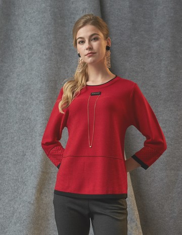 ★【喜芝梅】優雅胸前鍊墜網眼袖上衣(四色；F) 222160712