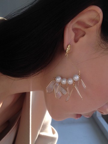 珍珠豎琴 耳環 / 耳夾可 手工樹脂 夾式耳環 珍珠 可愛 紙盒包裝
