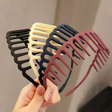 ✅【💄化妝洗臉防滑箍】網紅新款化妝洗臉 專用頭箍帶齒髮箍 女防滑不掉外出 發捆髮卡髮飾設計 台灣出貨