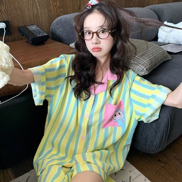 超舒服☁️⁠⁠⁠⁠ins風韓版多巴胺條紋睡衣女 夏季新款甜美少女兩件套家居服 可外穿睡衣 短袖短褲居家服 寬鬆舒適睡衣