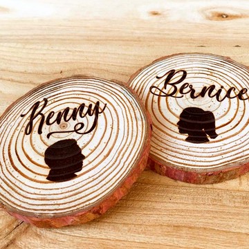 情侶年輪原木杯墊-帶皮天然素材。個人專屬名字肖像木質生活用品