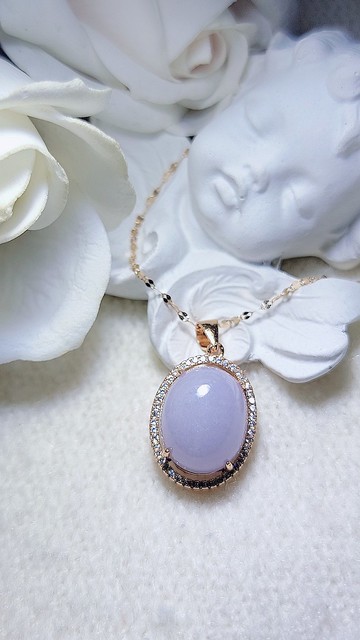 |躍身貴婦|A貨翡翠淡粉紫大饅頭蛋面15.4mm純銀鍍18k玫吊墜