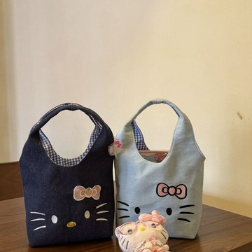 kitty手提包 粉蝴蝶kitty刺繡:藍白格內襯牛仔小容量精致手拎包