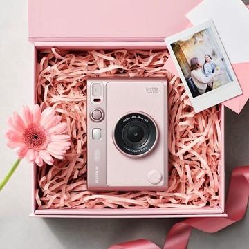 搶先預購【Fujifilm 富士】  FUJIFILM instax mini EVO 相機 馬上看印相機 - 櫻花粉色🌸最新上市