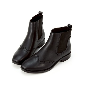 [網路獨家] 翼紋沖孔側鬆緊切爾西皮革短靴 黑色