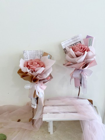 芮米有花_單朵10公分大玫瑰 樹枝韓式多層次花束