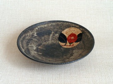 鉢皿 金銀彩紅山茶花 c