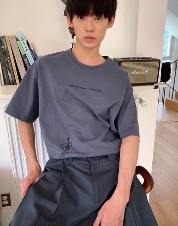 日系復古 字母印花圓領短袖T恤