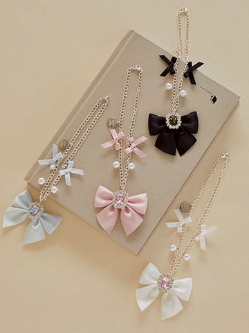 氣質緞帶蝴蝶結寶石吊飾(08000849700) - Maison de FLEUR