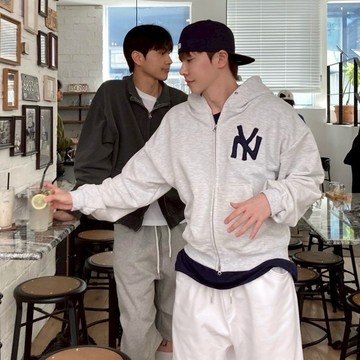 現貨｜24HR出貨【𝐀𝐑𝐃𝐀𝐒𝐇】韓國 NY貼布雙鍊連帽外套