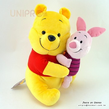 【UNIPRO】日貨 迪士尼 小熊維尼 相親相愛 擁抱 小豬 Winnie the Pooh 維尼 絨毛玩偶 娃娃 景品 SEGA