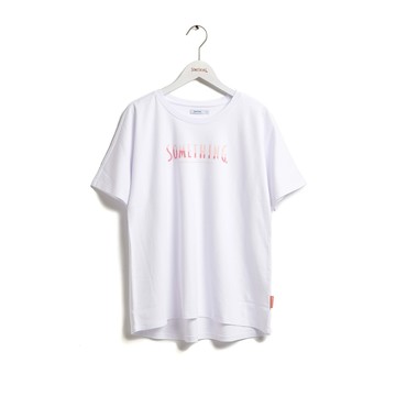 SOMETHING｜女裝｜漸層拚色印花短袖T恤