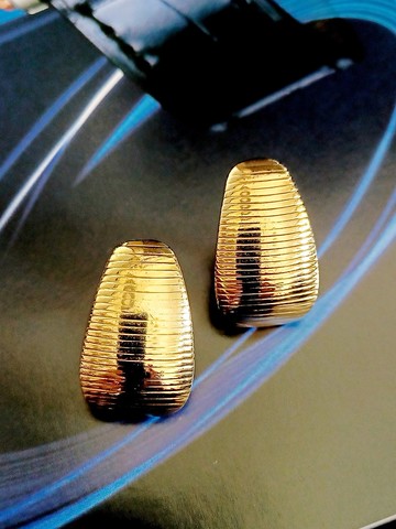 vintage jewelry  AVON 典雅金色橫紋夾式耳環