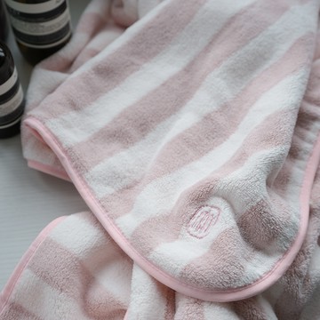 品牌刺繡珊瑚絨浴巾