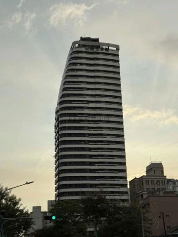 市中心輕屋齡兩房車位首購首選景觀永久棟距｜高雄市前金區大同一路