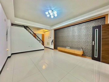 大降價·佳里市區輕齡·傳統式車庫透天｜台南市佳里區佳西路