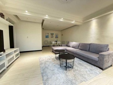 楠梓德賢商圈雙車一樓公寓#全翻新大面寬｜高雄市楠梓區惠民路