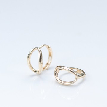 14K Oval-Shaped Lock Earring 簍空橢圓耳扣耳環