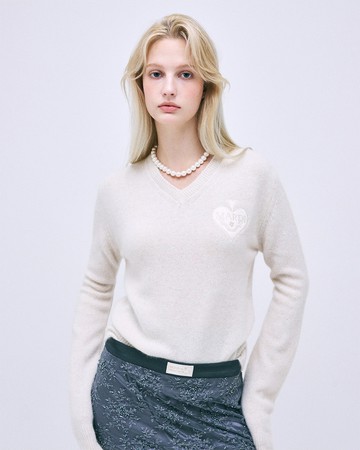 MARDI MERCREDI 針織V領毛衣 象牙白 桃心LOGO RACCOON BLENDED V NECK SATIN SPADE