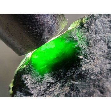 【七彩翡翠】危料 瓜料 瓜地馬拉 墨翠 原石 賭 牌子 戒面 台灣出貨  757g