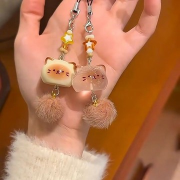 💛限時下殺💛 毛絨小貓可愛卡通掛件 手機鏈鑰匙包包學生閨蜜掛件 少女心情侶掛飾