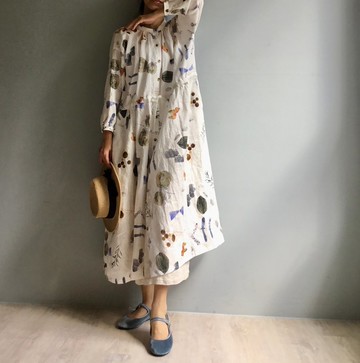秋天的童話/設計師印花亞麻系列/小立領全開扣抽繩成長版洋裝
