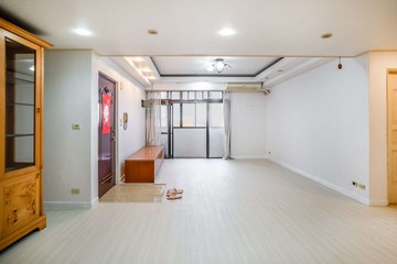 松山熱門民生家樂福3+1房美寓⭐│住商小王｜台北市松山區新東街