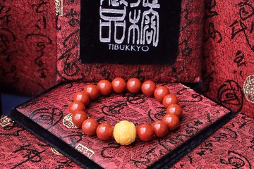 精品柿子紅南紅瑪瑙手珠 10mm 緬甸黃玉回紋隔珠